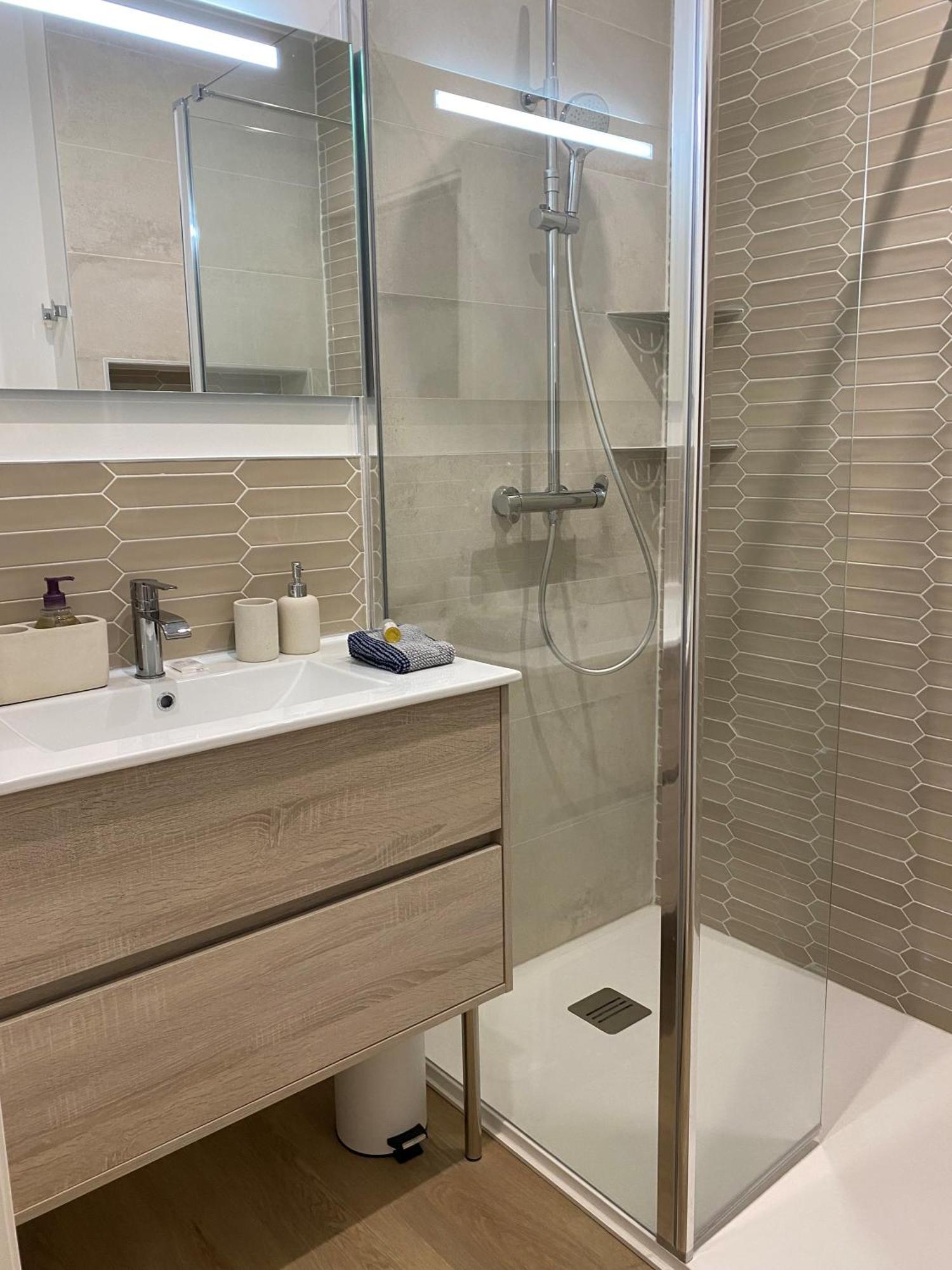 Luxe & Confort, Spacieux, Neuf, Clim Et Central Sète Kültér fotó