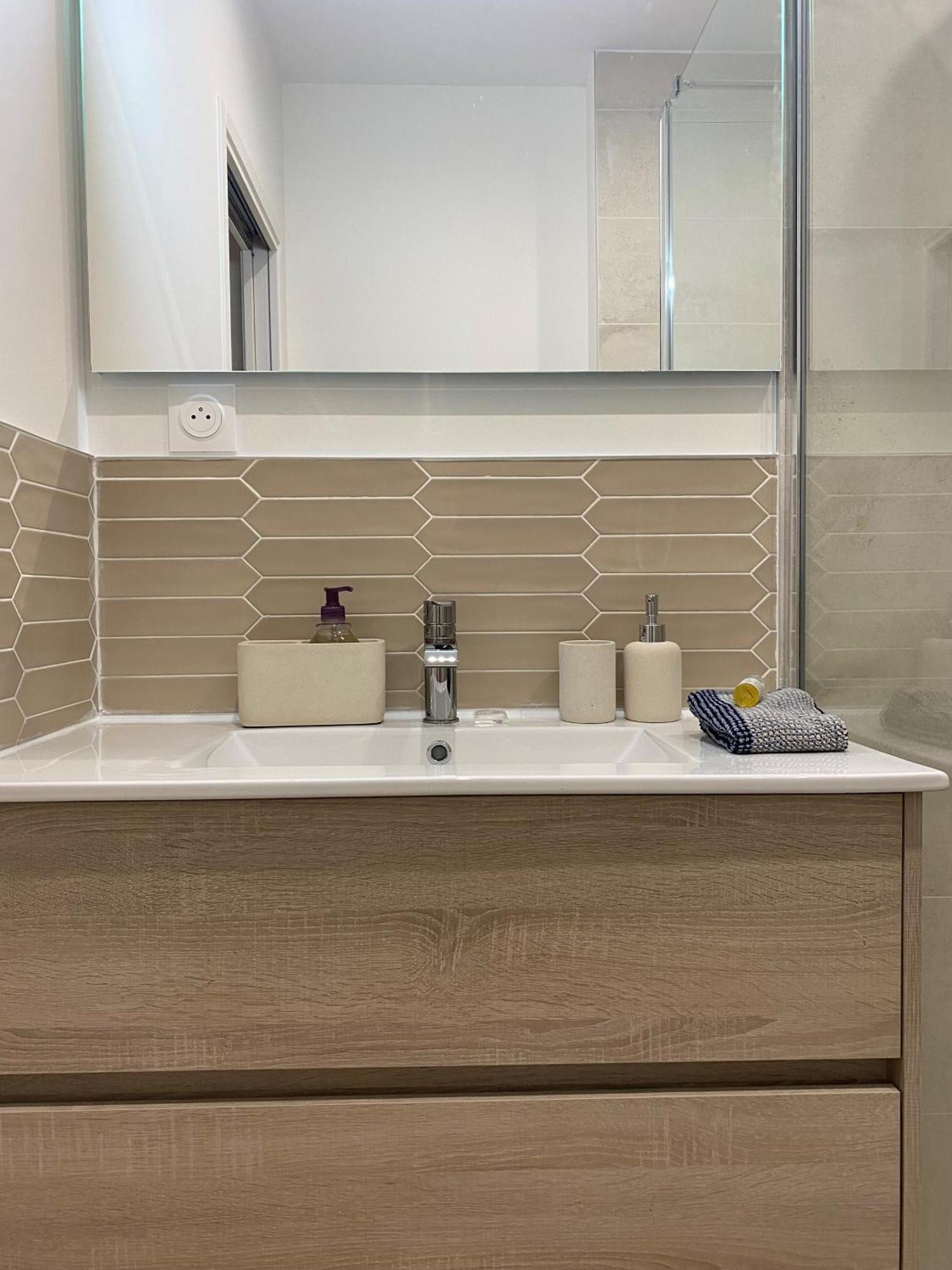 Luxe & Confort, Spacieux, Neuf, Clim Et Central Sète Kültér fotó